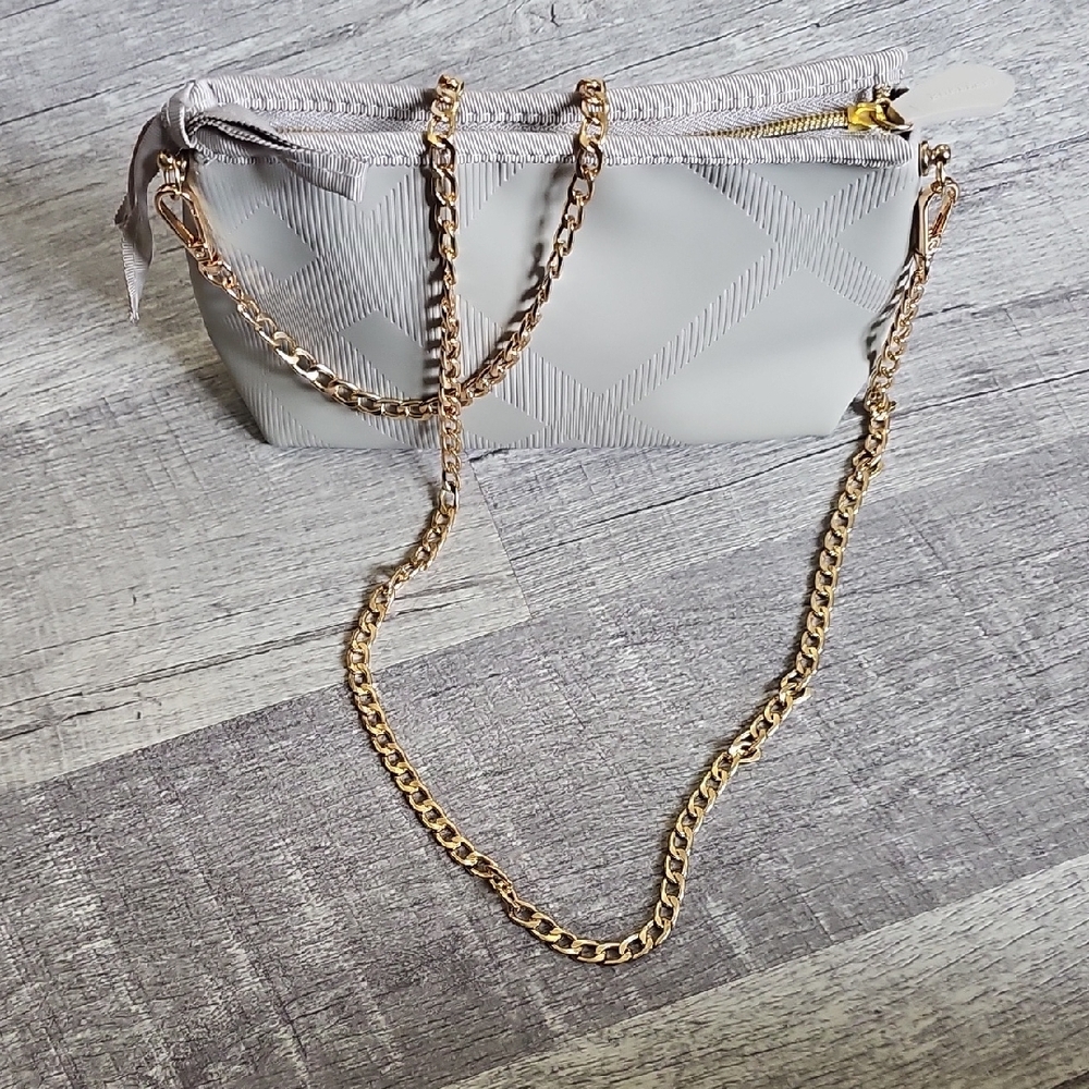Burberry Makeup Bag With Unbranded Crossbody Chain